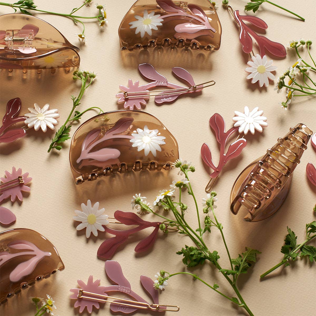 WINONA IRENE - Marguerite Daisy Flower Barrette Hair Clip Set